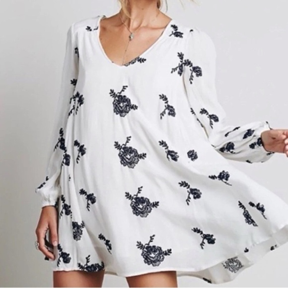 FREE PEOPLE‎ Embroidered Austin Mini Dress